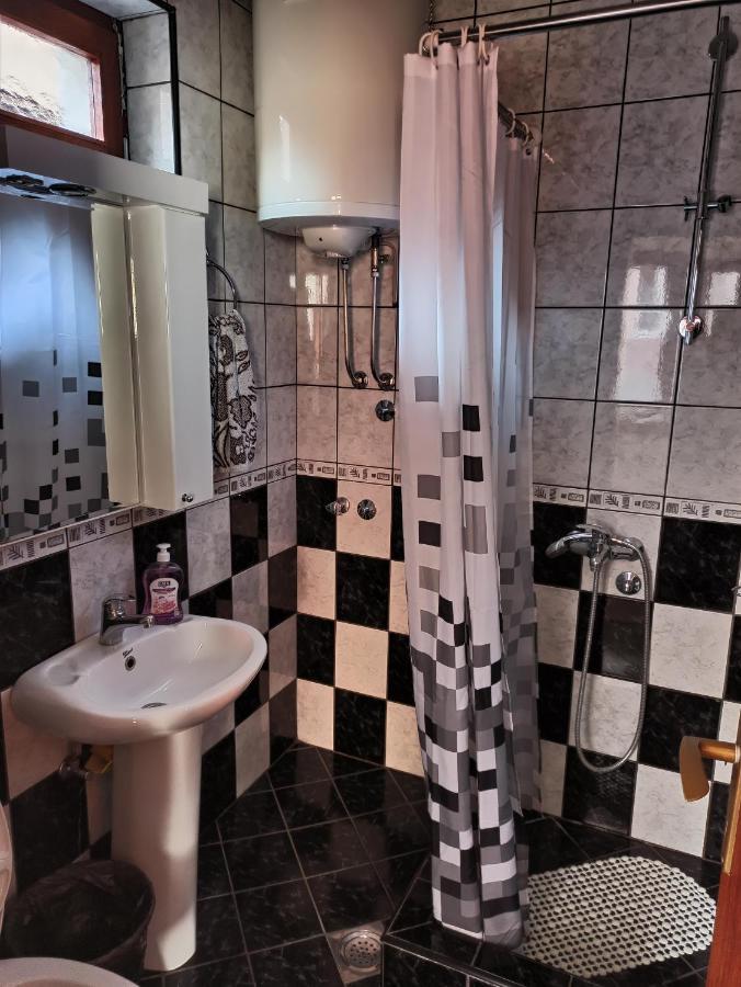 Apartman Ristic Niska Banja Eksteriør billede